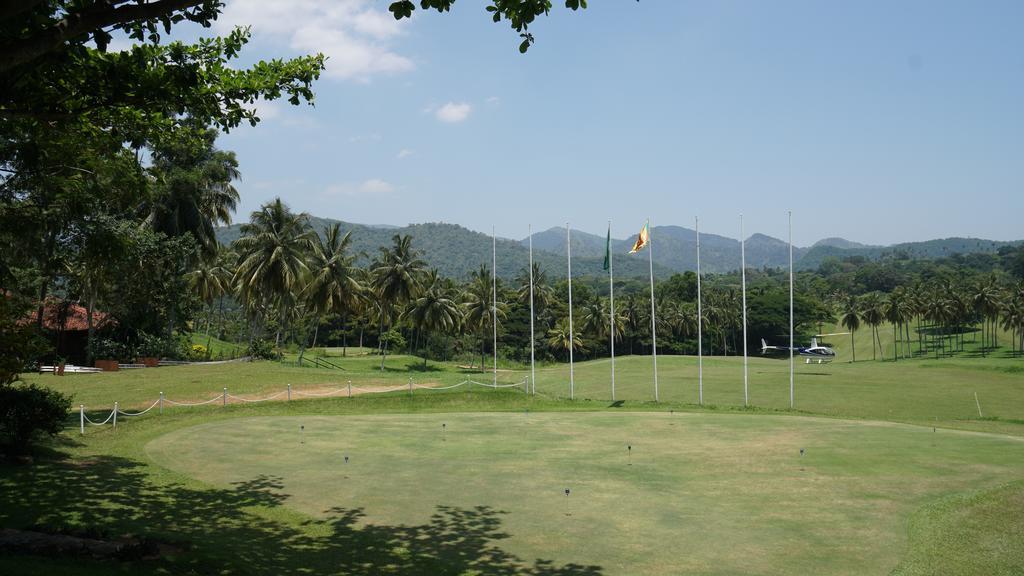 Villa Tee Four Digana Luaran gambar