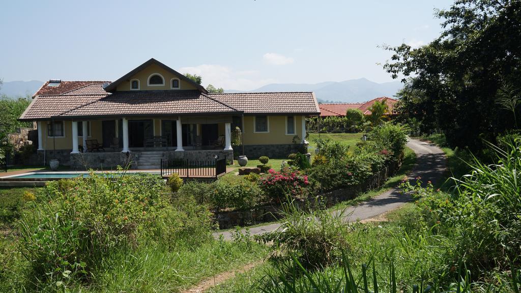 Villa Tee Four Digana Luaran gambar