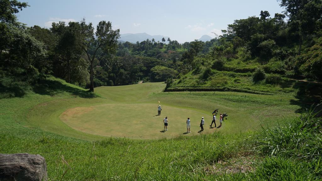 Villa Tee Four Digana Luaran gambar